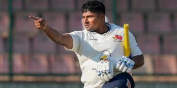 सर्फराजच्या टीम इंडियातील एन्ट्रीवर पाकिस्तानी खेळाडूकडून शुभेच्छा सर्फराजच्या टीम इंडियातील एन्ट्रीवर पाकिस्तानी खेळाडूकडून शुभेच्छा