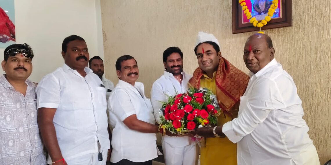 शहराच्या विकासासाठी कार्यक्षम अशा देवेंद्र कोठे यांना निवडून द्या : प्रदेश उपाध्यक्ष किसन जाधव देवेंद्र कोठे यांना निवडून द्या