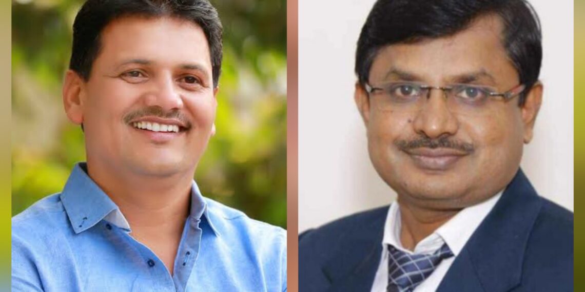 आरोग्य मंत्री साहेब घाबरू नका, निलंबीत करा; कोल्हापुरची अंबाबाई तुमच्या पाठीशी आहे अखेर डॉ. राधाकिशन पवारांकडील उपसंचालक पदाचा अतिरिक्त कार्यभार डॉ. प्रशांत वाडीकर यांच्याकडे Finally Dr Prashant Wadikar takes additional charge of DD from Dr Radhakishan Pawar