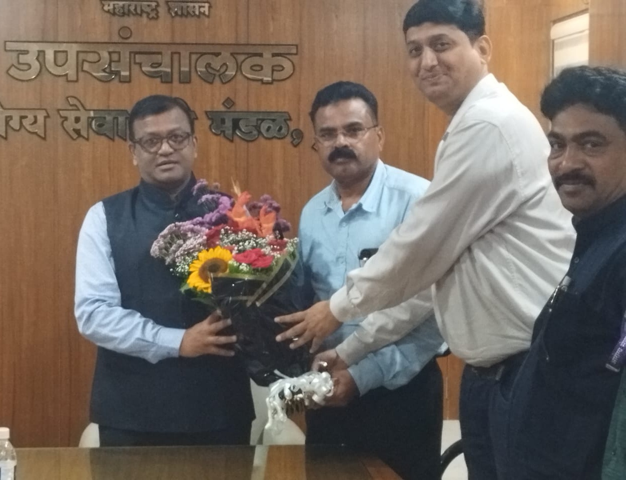 आरोग्य सेवा पुणे उपसंचालक पदी डॉ. भगवान अंतु पवार यांची नियुक्ती
Dr Bhagwan Pawar appointed as DD of Health Services Pune
