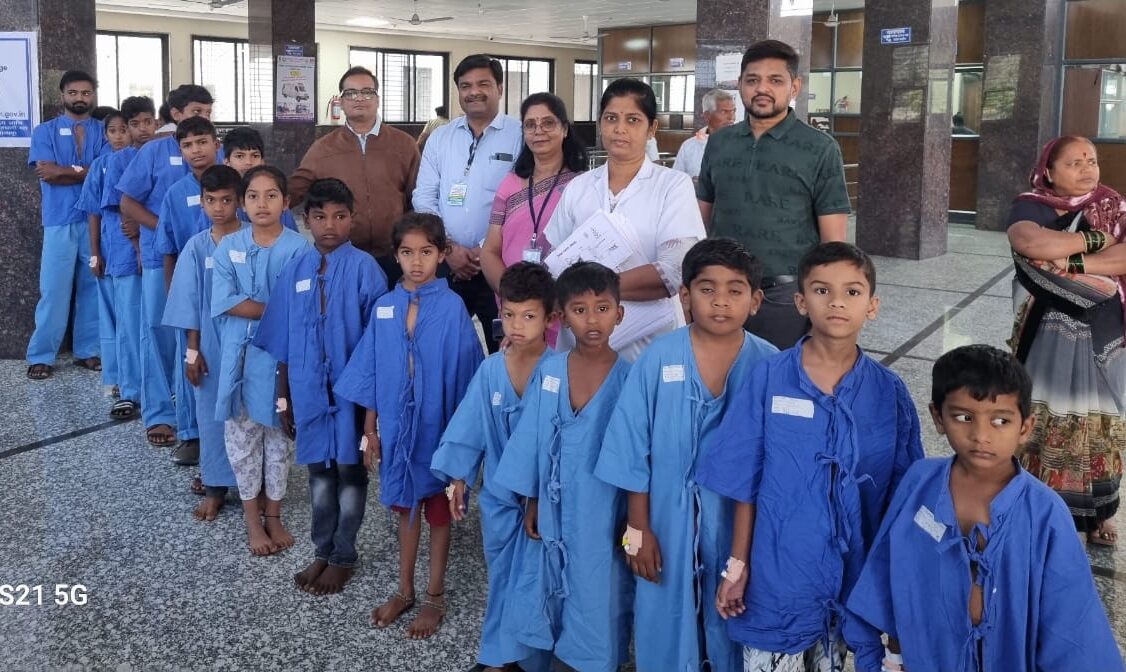 जिल्हा रूग्णालयात 92 बालरूग्णांच्या मोफत गंभीर शस्त्रक्रीया यशस्वीपणे संपन्न जिल्हा रूग्णालयात 92 बालरूग्णांच्या मोफत गंभीर शस्त्रक्रीया यशस्वीपणे संपन्न
92 critical surgeries child patients were successfully performed free of charge district hospital