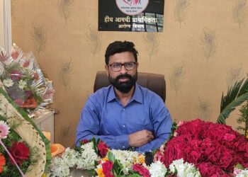 डॉ. संतोष नवलेंच्या विभागीय चौकशीसाठी संचालकांकडे दोषारोप पत्र सादर Chargesheet submitted to the Director for departmental inquiry of Dr Santosh Navale